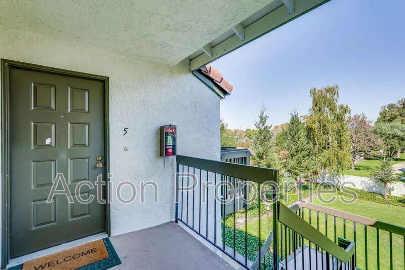 Sunnyvale Condo: 712 San Conrado Terrace