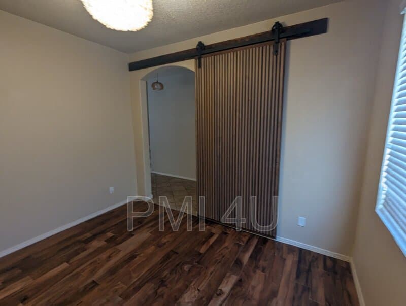 Albuquerque House: 2035 Ferndale DR SE
