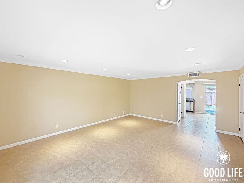 Escondido Condo: 1407 N Broadway