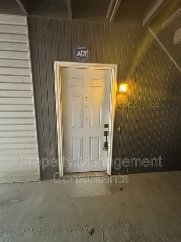 Huntsville Condo: 4922 7 Pine Circle