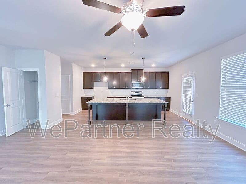 Decatur Townhome: 2586 Mills Commons Dr