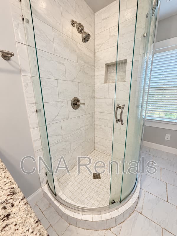 Smyrna House: 584 Taylor Dr SE