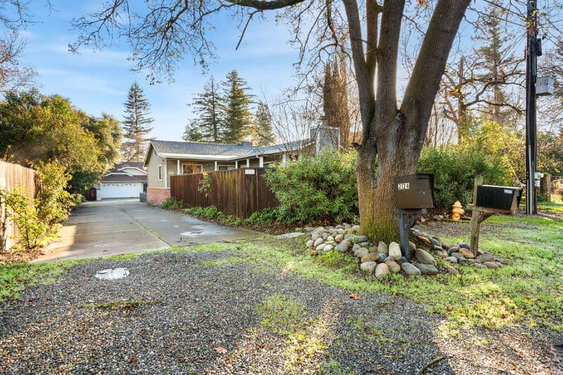 Carmichael House: 2122 Gunn Road