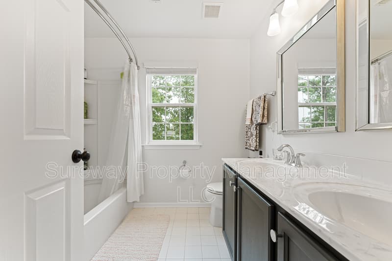 Mays Landing House: 232 Pheasant Run Rd