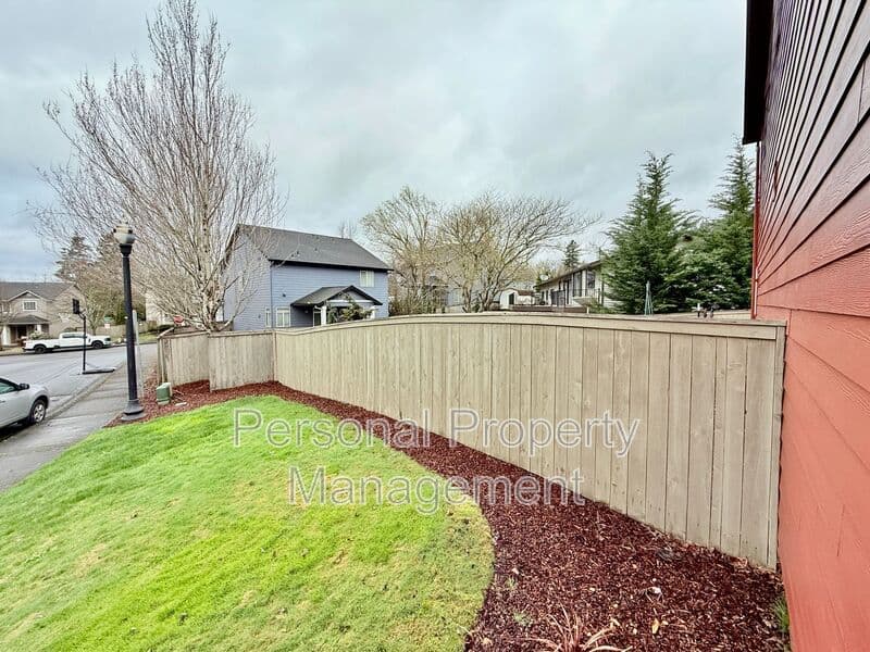 Washougal House: 5327 N St