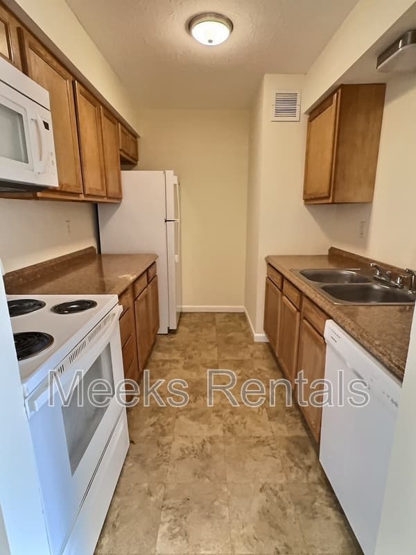 Culloden Condo: 2211 US Rt. 60