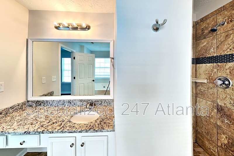Newnan House: 34 Belmont Park Dr
