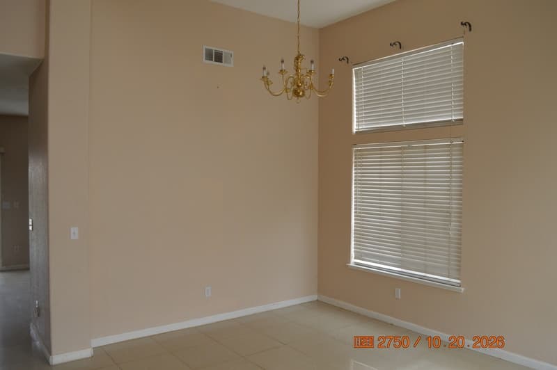 Turlock House: 625 Helen Drive