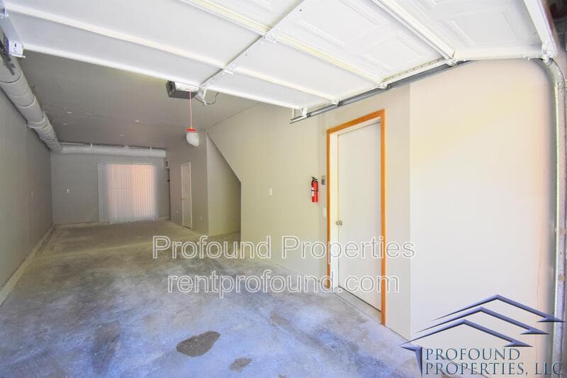 Beaverton Condo: 627 SW Dillan Drive