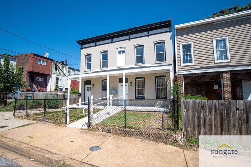Baltimore Condo: 1602 Cypress St