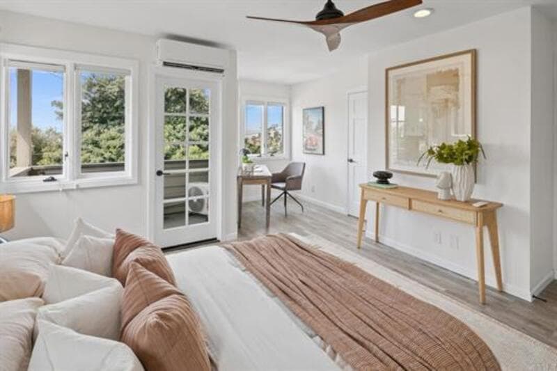 San Diego Townhome: 3711 Columbia Street