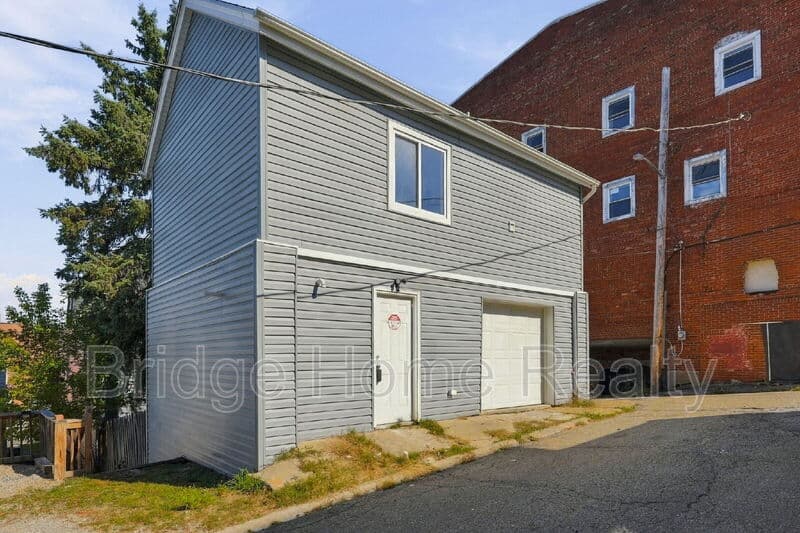 Pittsburgh Condo: 11 Maytide Street