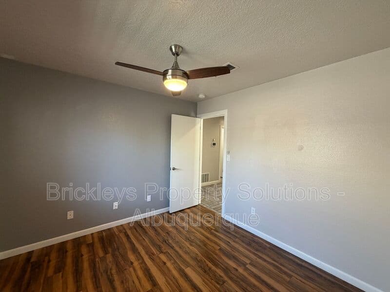 Albuquerque House: 7024 Westford Pl NW
