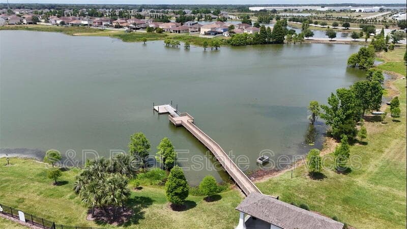 Lakeland House: 2238 Caspian Dr
