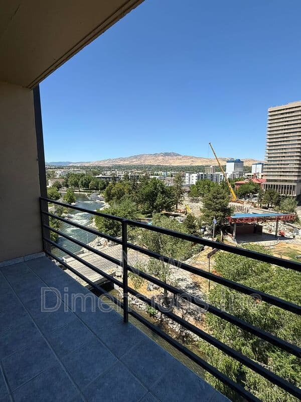 Reno House: 280 Island Avenue