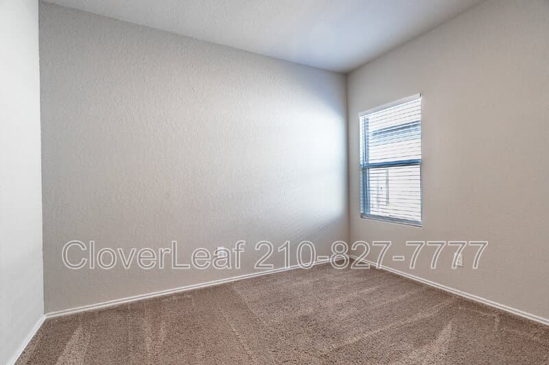 Elmendorf House: 14635 Hackamore Way