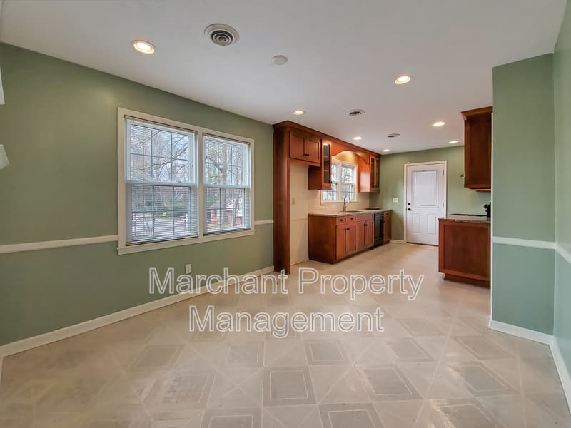 Simpsonville House: 121 Coalmont Court