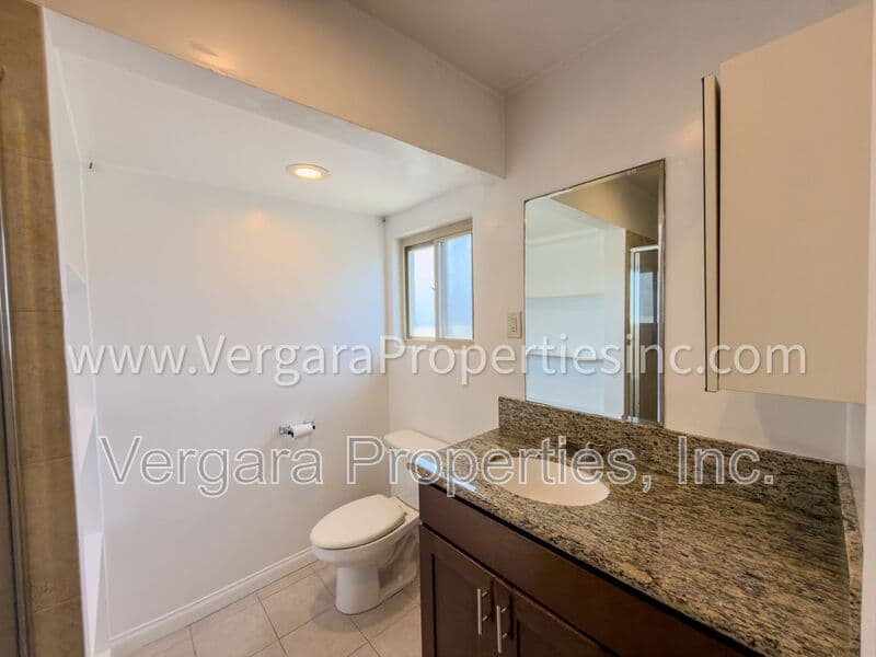 Redondo Beach Condo: 1806 Esplanade