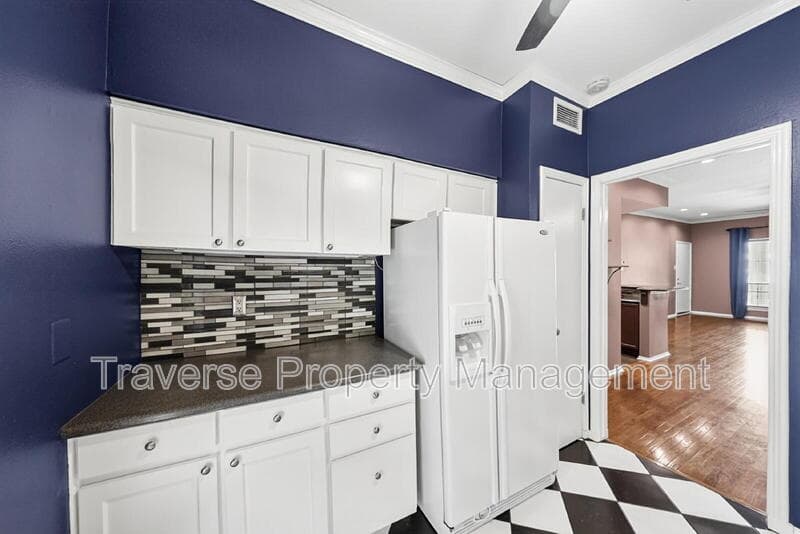 Fort Worth Condo: 4312 Bellaire Dr S