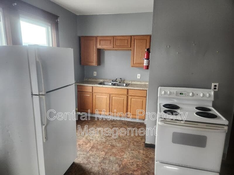 Lewiston Condo: 131 Horton St.