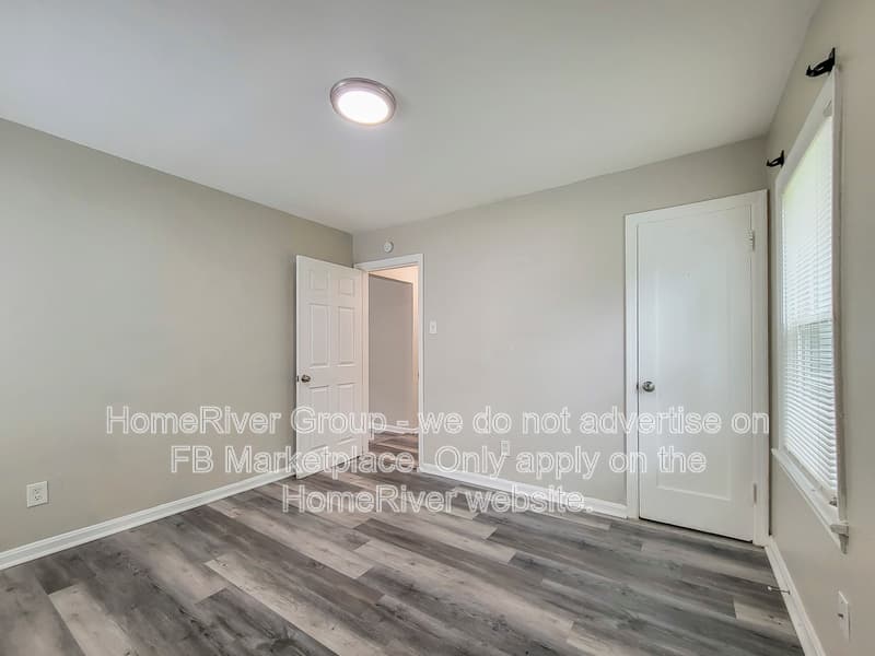 Saint Louis House: 8014 Patterson Dr