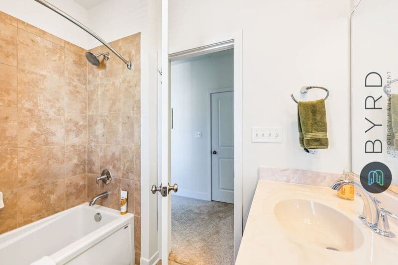 Richmond Townhome: 5402 Libbie Mill West Blvd