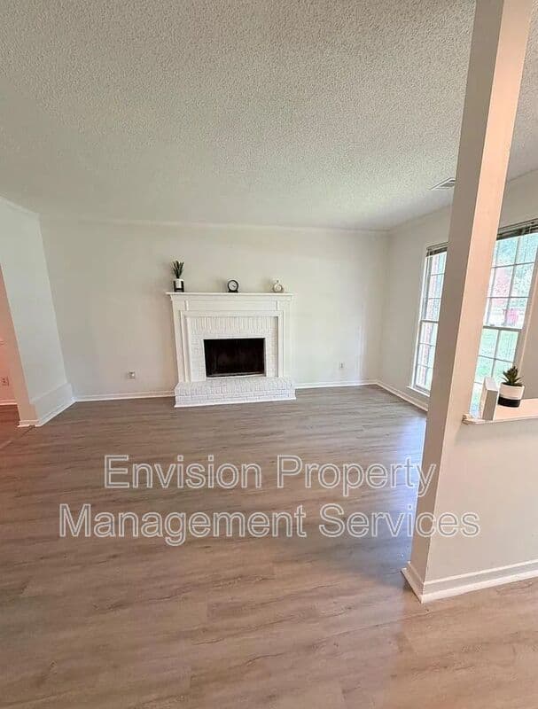 Jonesboro House: 702 Redland Drive