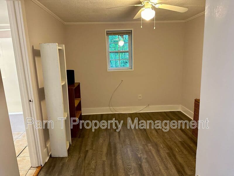 Garden City Condo: 75 Rommel Ave