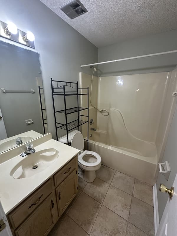 Memphis House: 8363 Mangrove Drive
