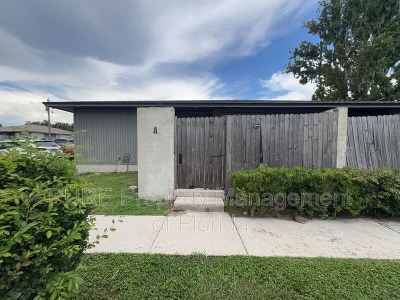 Ocala House: 5420 SE 29th Place