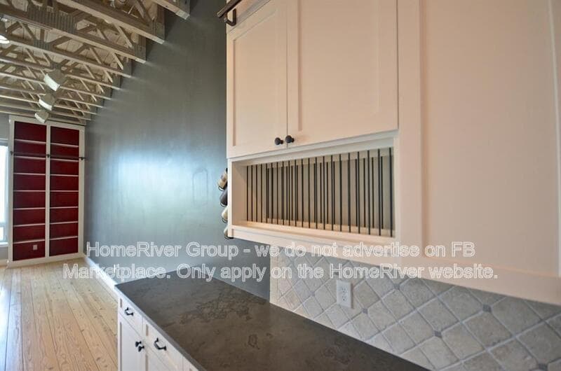 Houston House: 1324 Taft St