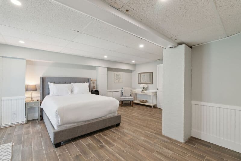 Wells House: 572 Ocean Avenue