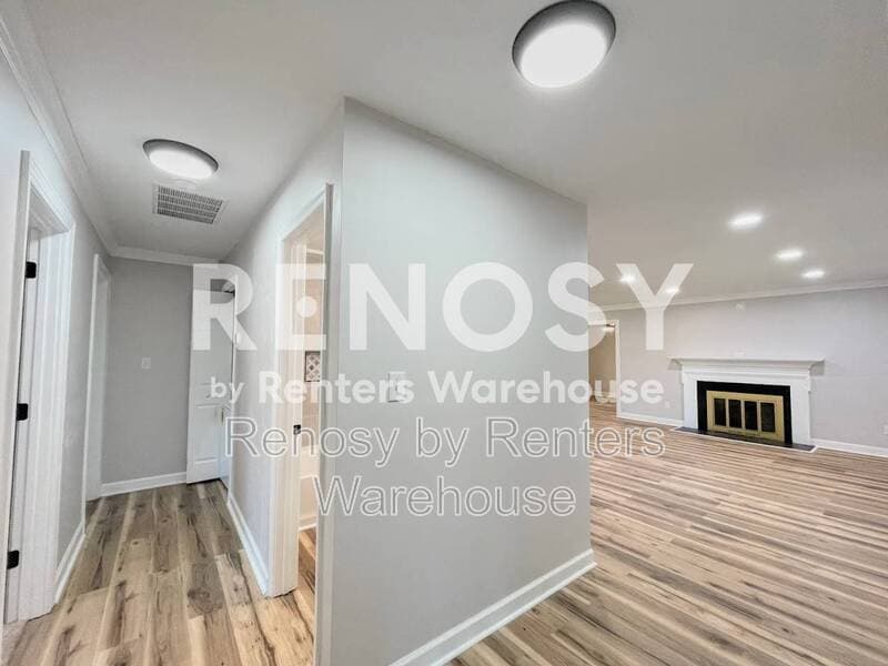 Newport News House: 5 Paddock Drive