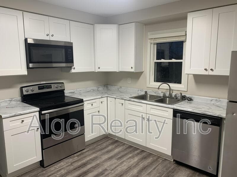 Fridley Condo: 5357 4th Street Northeast - 2
