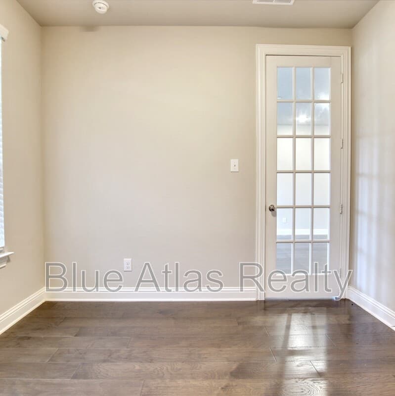Allen House: 544 Sequoia Street