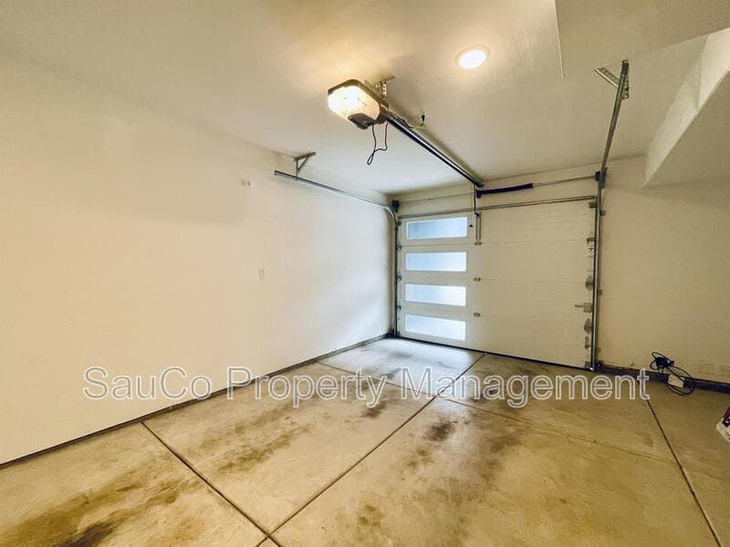 Beaverton House: 17153 SW Woodpecker Ln