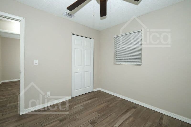 Orlando House: 4746 Cepeda St