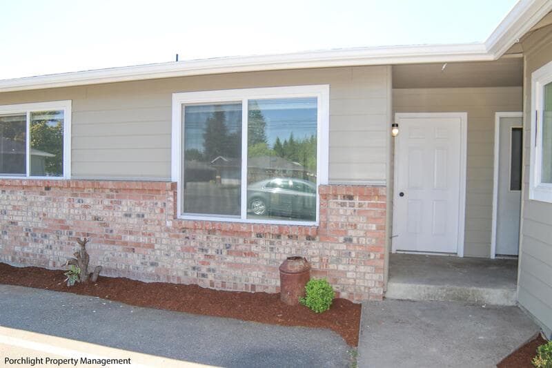 Lynden Condo: 1335 Main Street - D