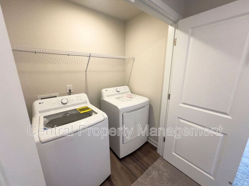 Spartanburg House: 6014 Tavener Drive