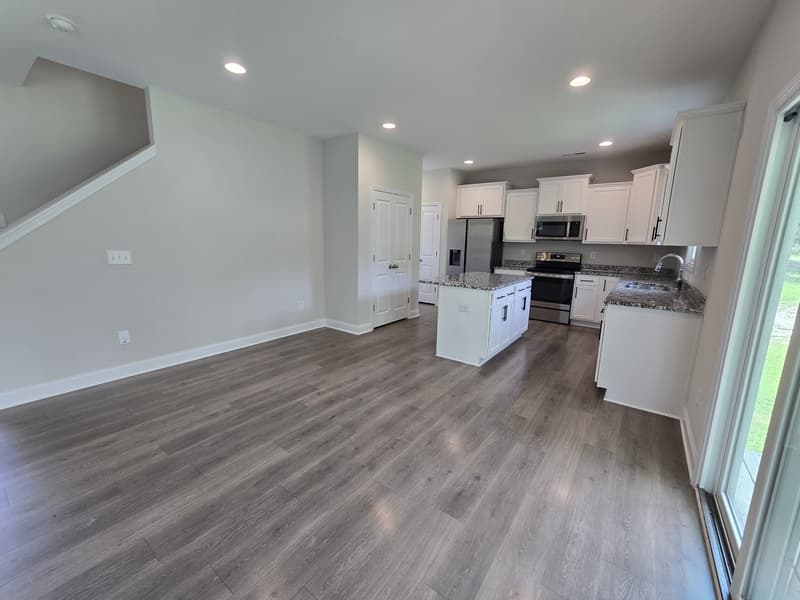 Smithfield House: 463 Jackson Pond Drive