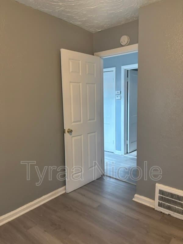 Detroit House: 19958 Harned Street