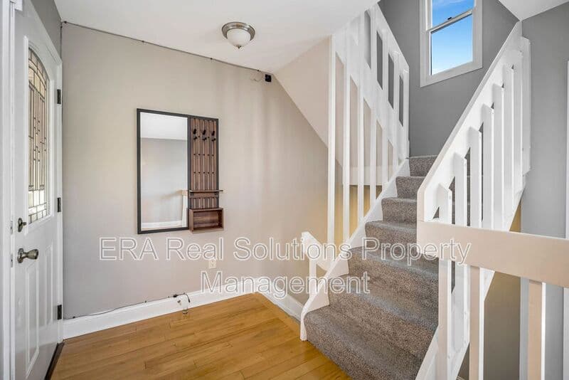 CIncinnati Condo: 2132 Gilbert Ave.