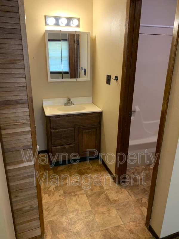 Webster City Condo: 1219 2nd St
