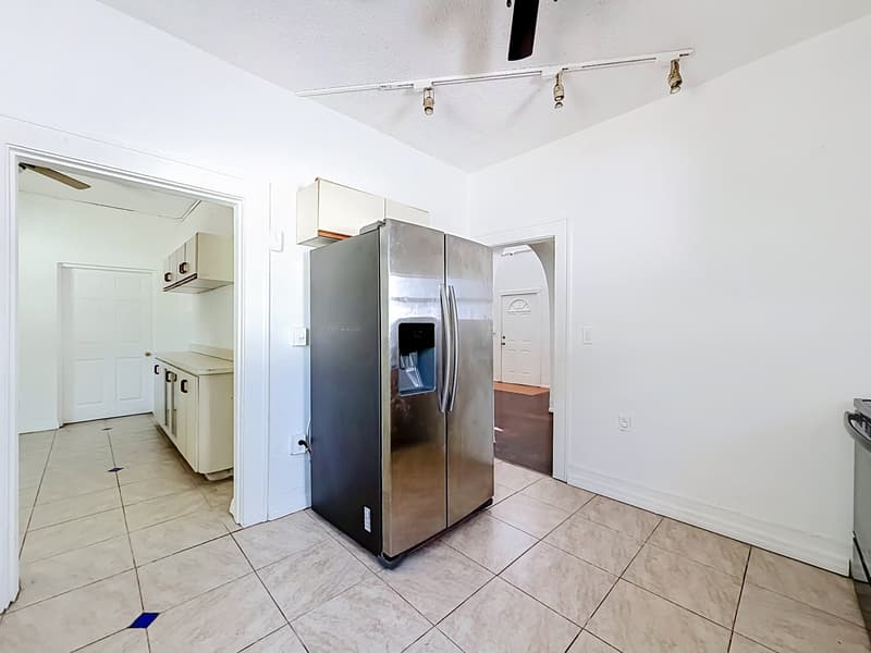 St. Petersburg House: 835 16th Avenue South