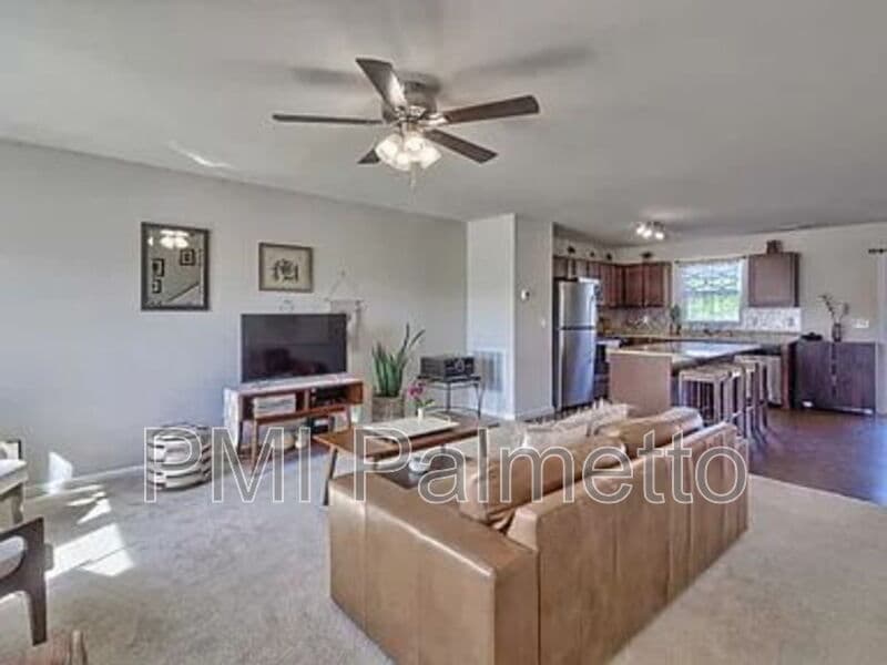 Lexington House: 1218 Denali Ct