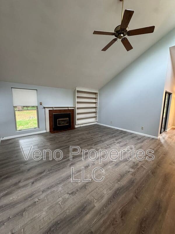 Ballston Spa House: 17 Sand Spurrey Road