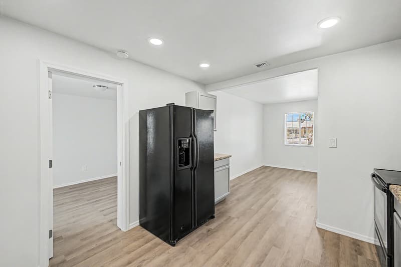 Tempe House: 2045 E ORANGE ST