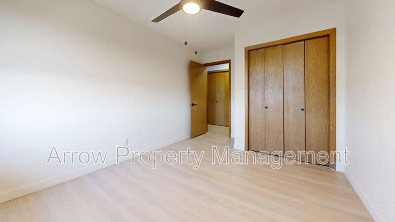 Bismarck House: 2141 Xavier-316