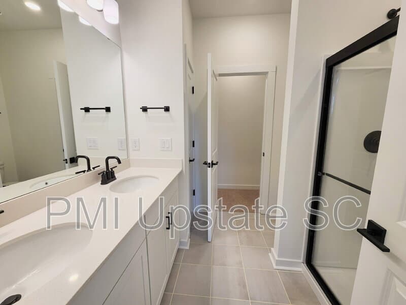 Spartanburg Townhome: 1283 Westgate Vlg Dr