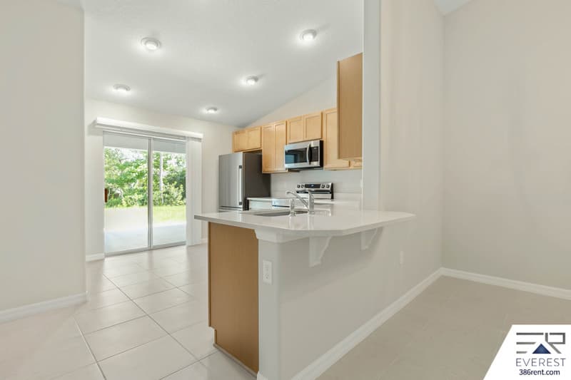 Palm Coast House: 104 Slumber Meadow